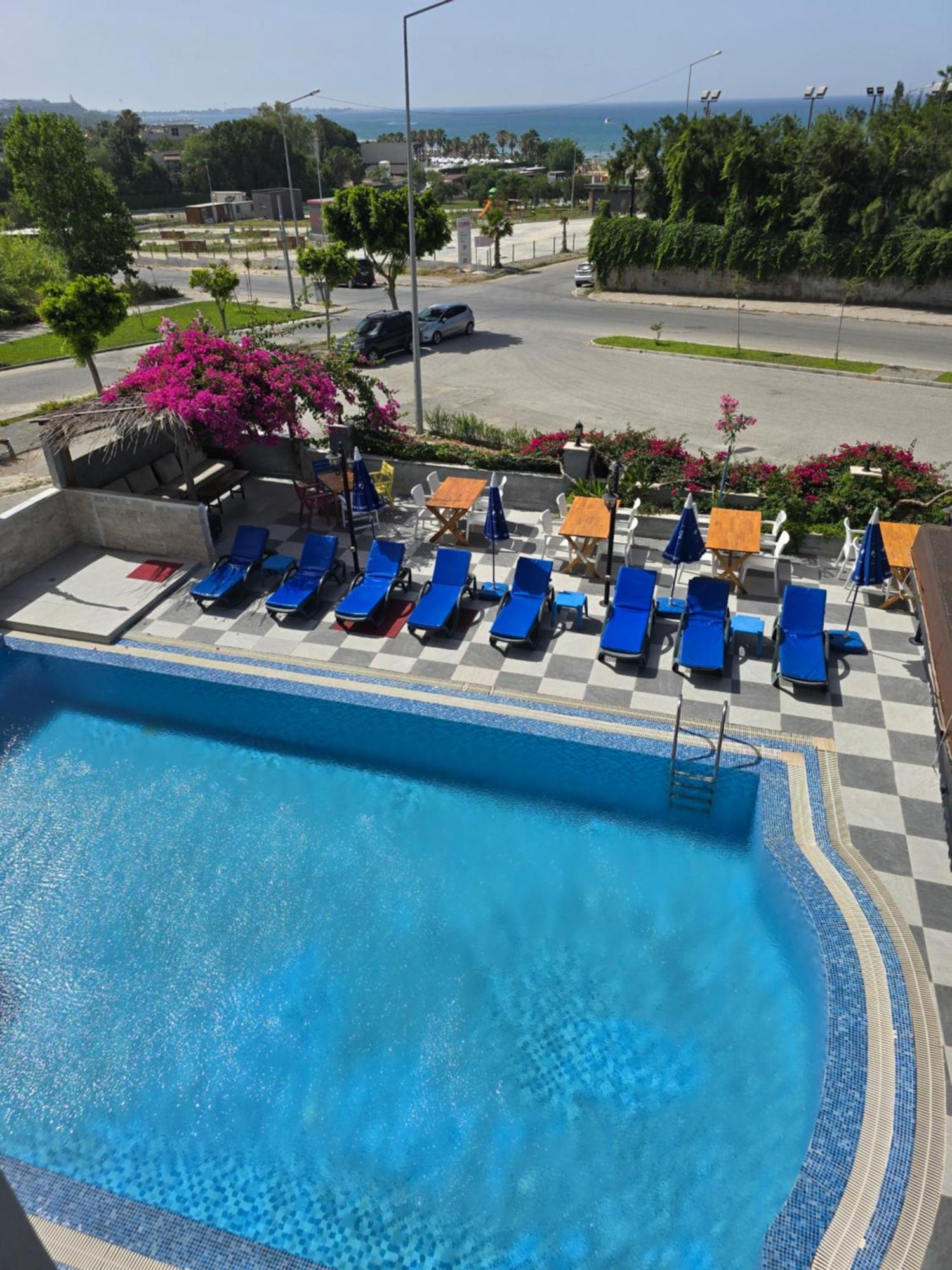 Diamant Otel Side Exterior photo